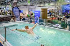 pool + garden Tulln Bild 2
