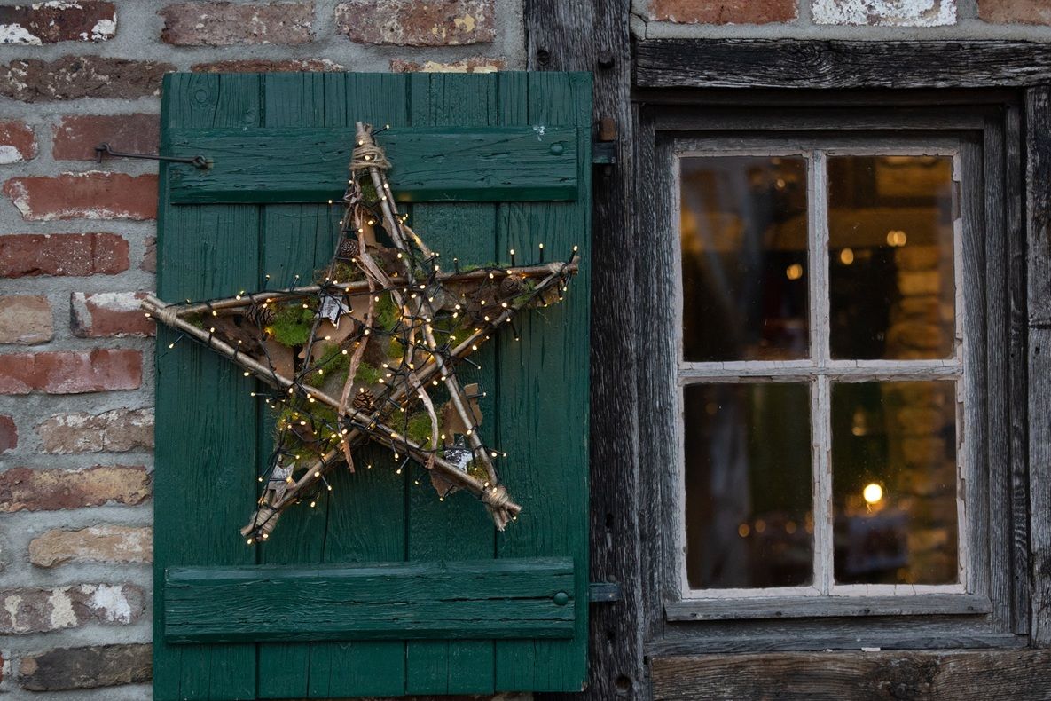 Weihnachtlicher Kunsthandwerkermarkt Dorenburg Bild