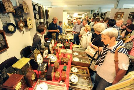 Galerie, Antik Uhrenbörse Furtwangen