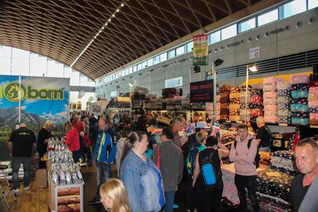 Galerie, Internationale RasseHundeAusstellung