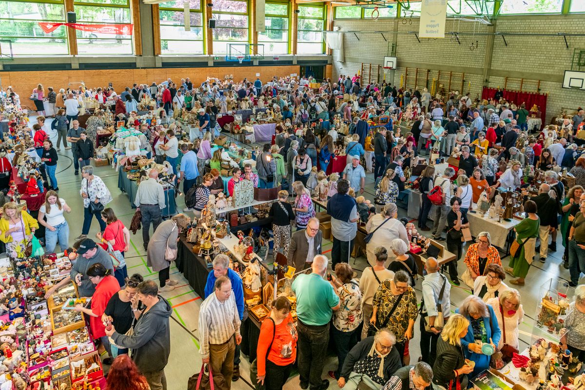 Große Sammlerbörse zum Internationalen PuppenFestival Neustadt und Sonneberg Bild