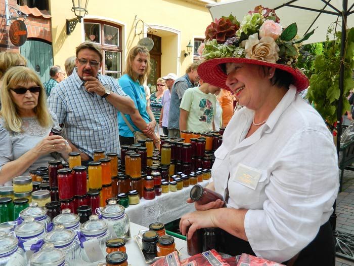 Galerie, Kunst & HandWerkerMarkt Leer