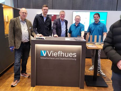 BAUMESSE RHEINE Bild