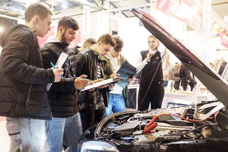 Galerie, Bildung Göppingen