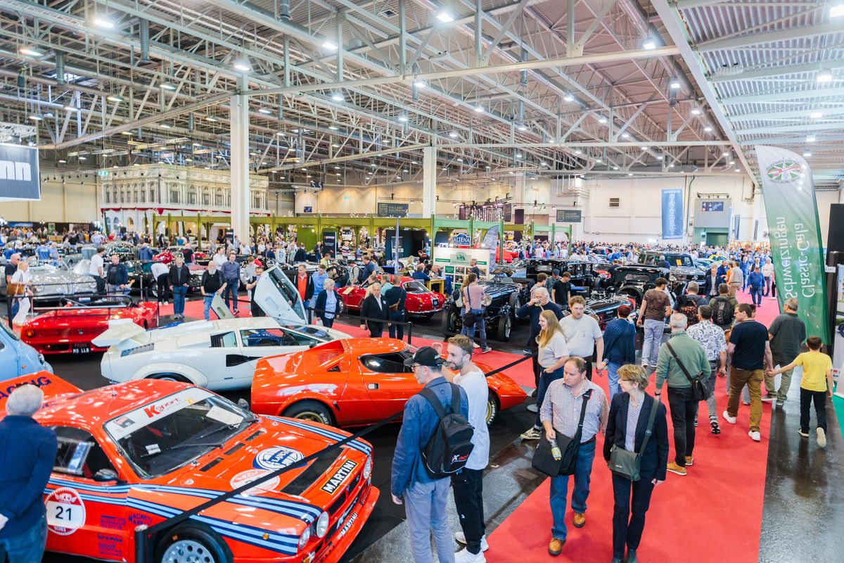 TECHNO CLASSICA SALON Bild