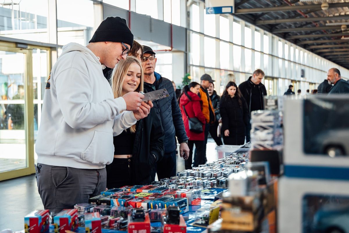 Galerie, Automobilmesse Erfurt