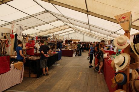 Galerie, Internationale Bogen- und Messermachermesse