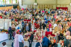 Große Sammlerbörse zum Internationalen PuppenFestival Neustadt und Sonneberg Bild 2