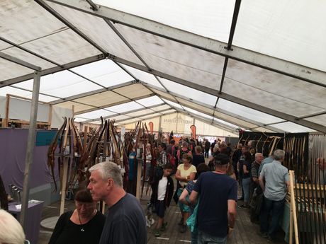 Galerie, Internationale Bogen- und Messermachermesse