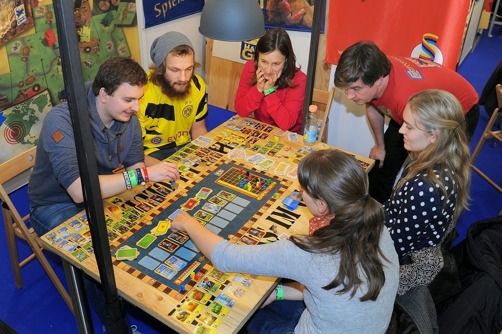Galerie, SPIELWIESN - Das Spiele-Paradies